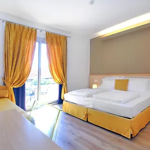 Eco Cleofe Hotel